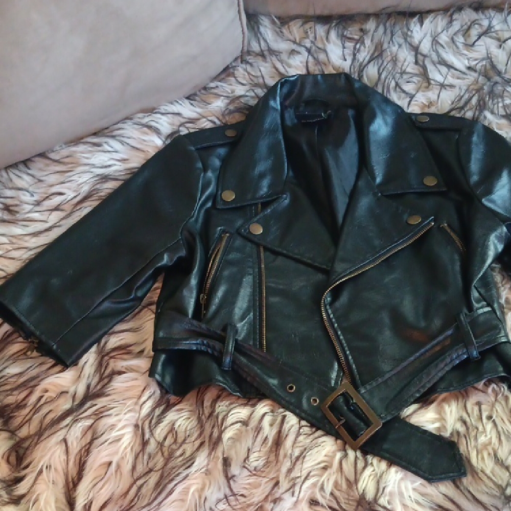 URBAN VIBE Black Faux Leather Women's Jacket 3/4 Sleeve..LABELED L BUT FITS S